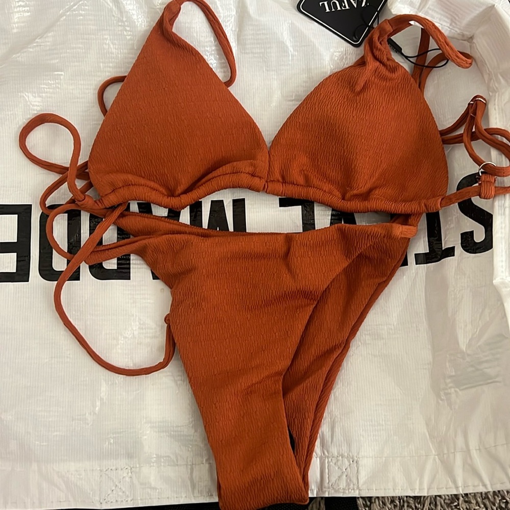 Ribbed bikini (Orange/ Brown)